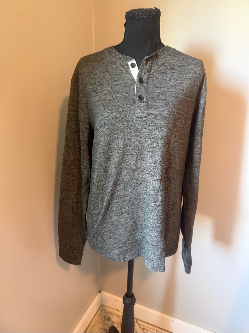 rag & bone Men's Long Sleeve Gray Henley with Contrast Placket